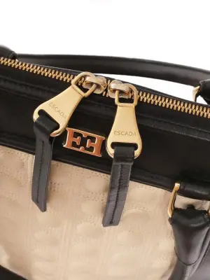 Sac en cuir noir et matelassé blanc crème Prix boutique 550€ — photo 5