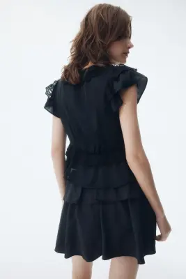Blouse volantée en satin - Noir — photo 3
