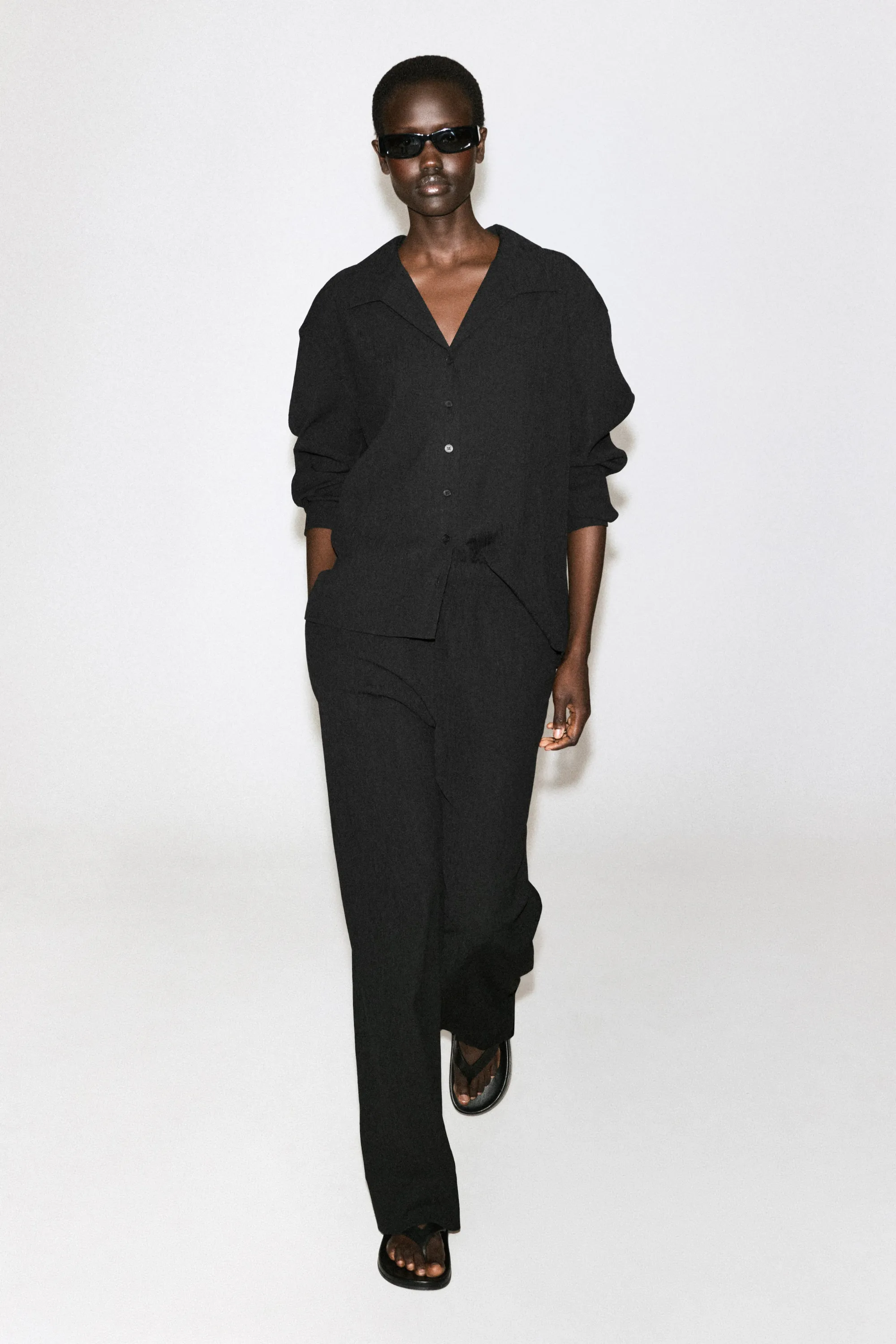 PANTALON LARGE EN JERSEY FROISSÉ - NOIR