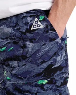 ACG Smith Summit Water-Repellent UV Cargo Pants Midnight Navy — photo 5