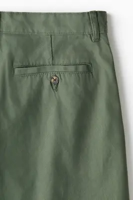Short chino Relaxed Fit - Vert kaki — photo 4