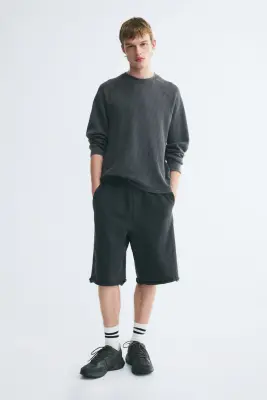 T-shirt gaufré Regular Fit - Gris foncé — photo 1