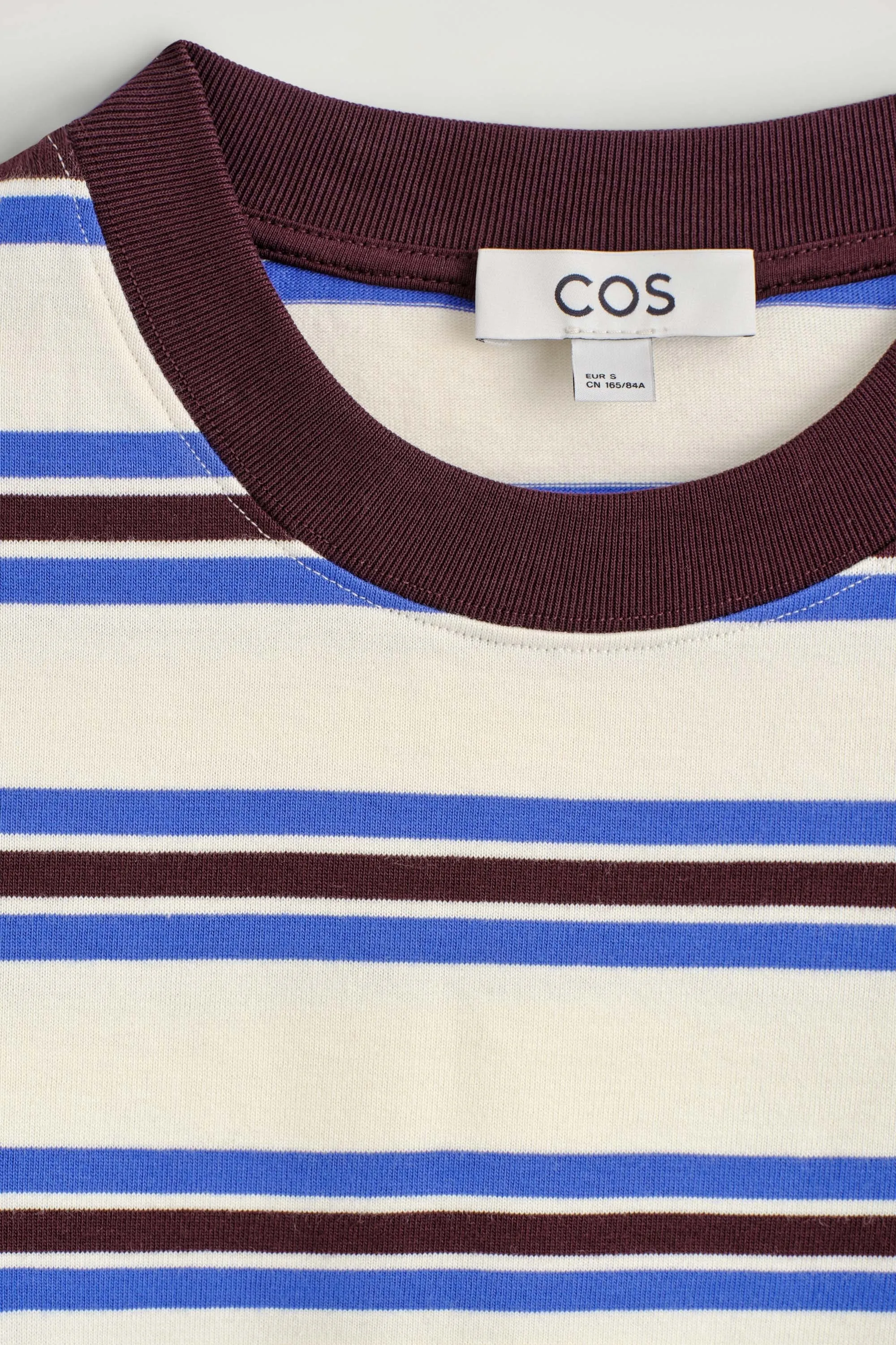 T-SHIRT À MANCHES LONGUES ÉPURÉ - BLANC / BLEU / RAYURES