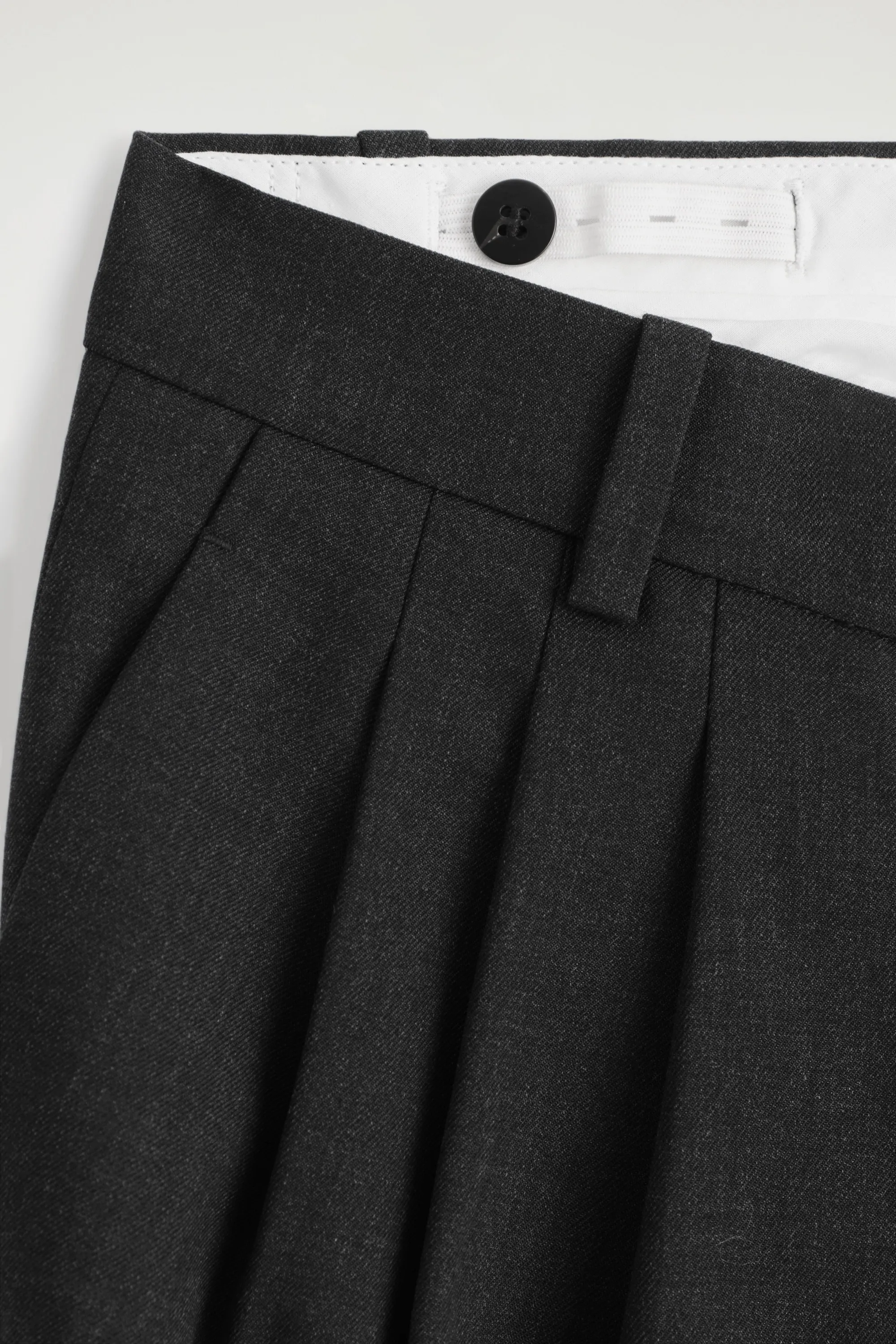 PANTALON BARREL À PLIS EN LAINE - CHARBON