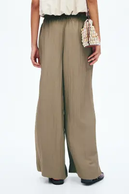 Pantalon volanté à jambes larges - Vert olive — photo 3