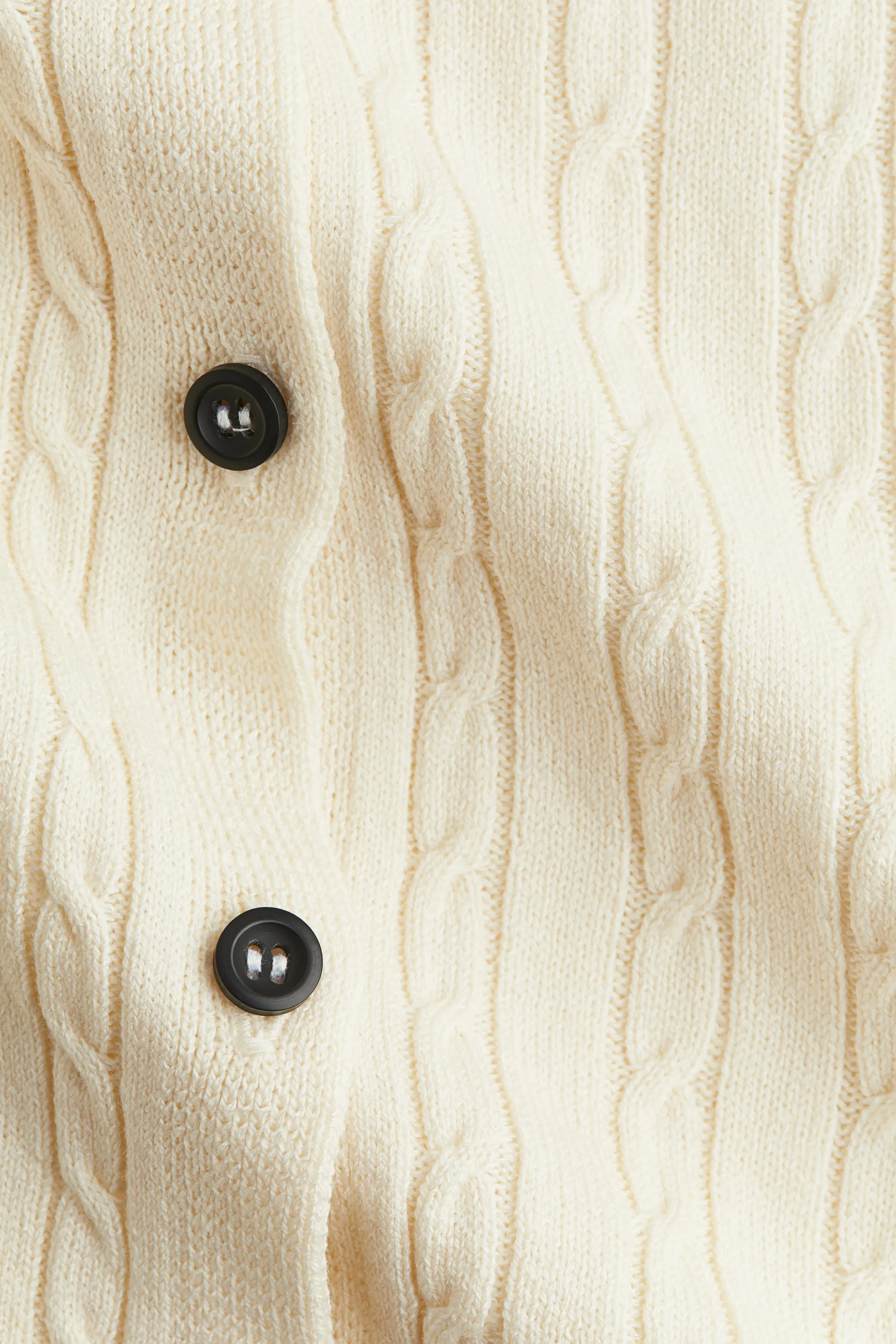 Pull sans manches en maille torsadée avec boutons - Crème