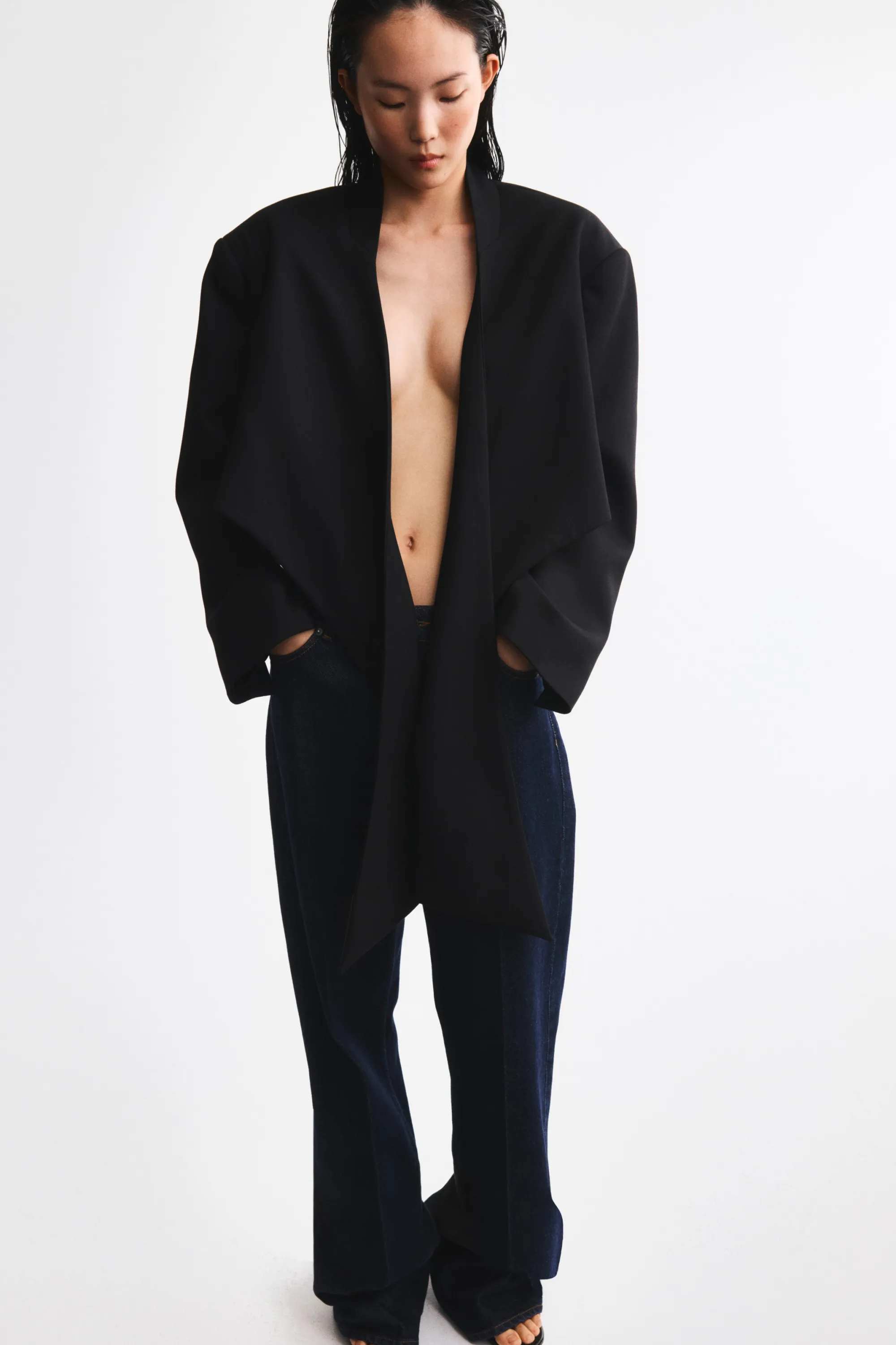 Blazer court avec détail à nouer - Noir