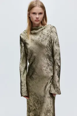 Robe en satin avec dos ouvert - Doré — photo 1