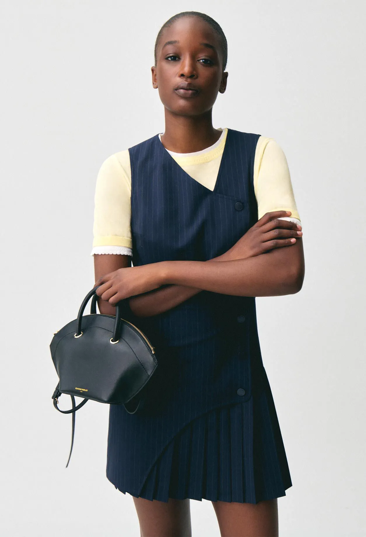 Robe courte sans manches