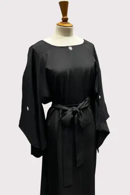 Robe kimono en soie noire semi-transparente — photo 4
