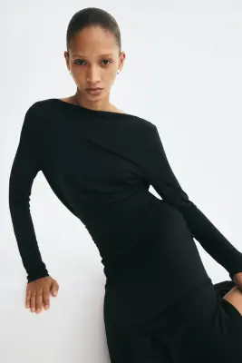Robe à dos bénitier en maille fine - Noir — photo 3