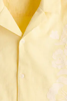 Chemise Relaxed Fit avec col cubain - Jaune clair/fleuri — photo 5