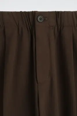 PANTALON BARREL DÉCONTRACTÉ À PLIS - BRUN — photo 3
