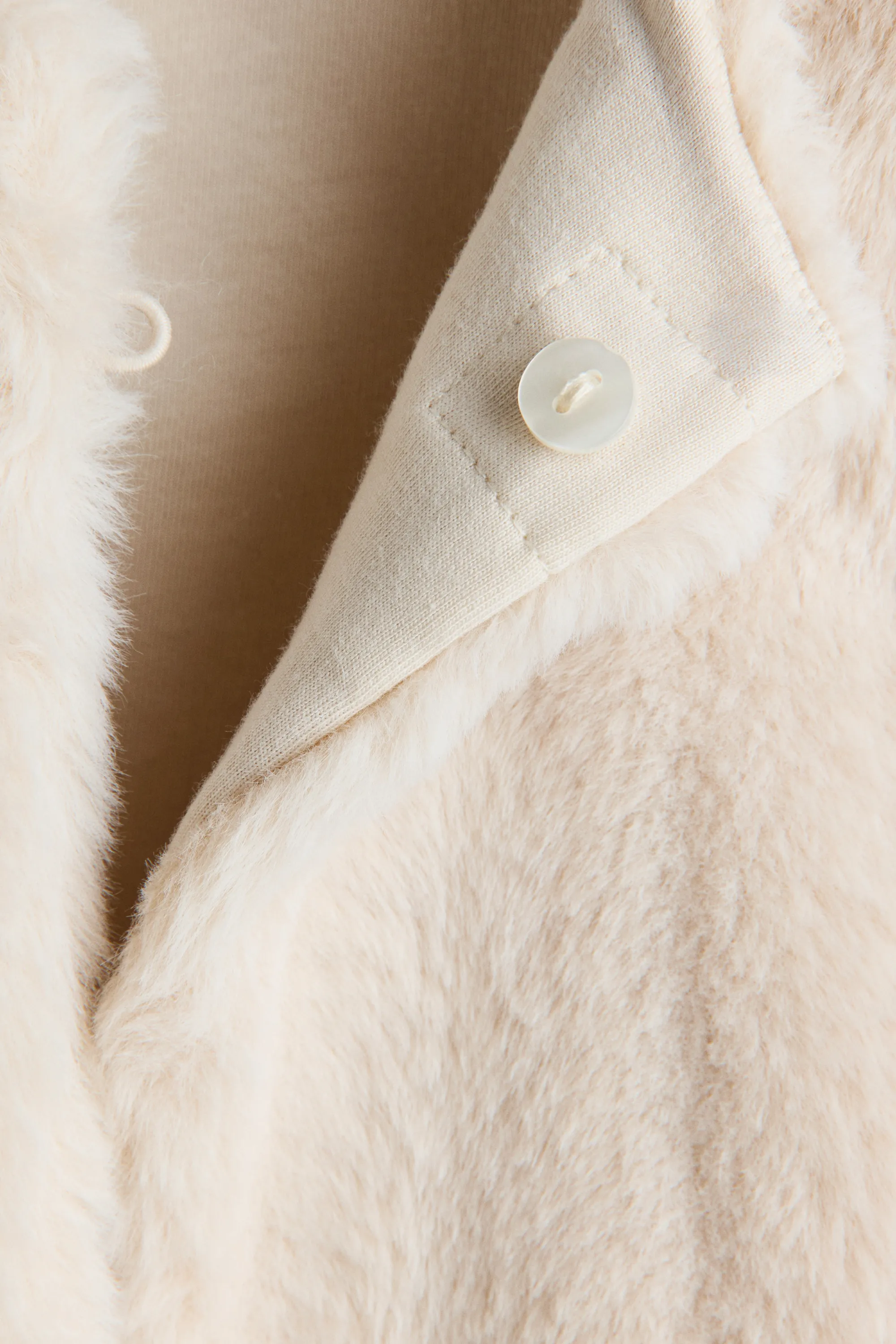 Veste sans manches duveteuse - Beige clair