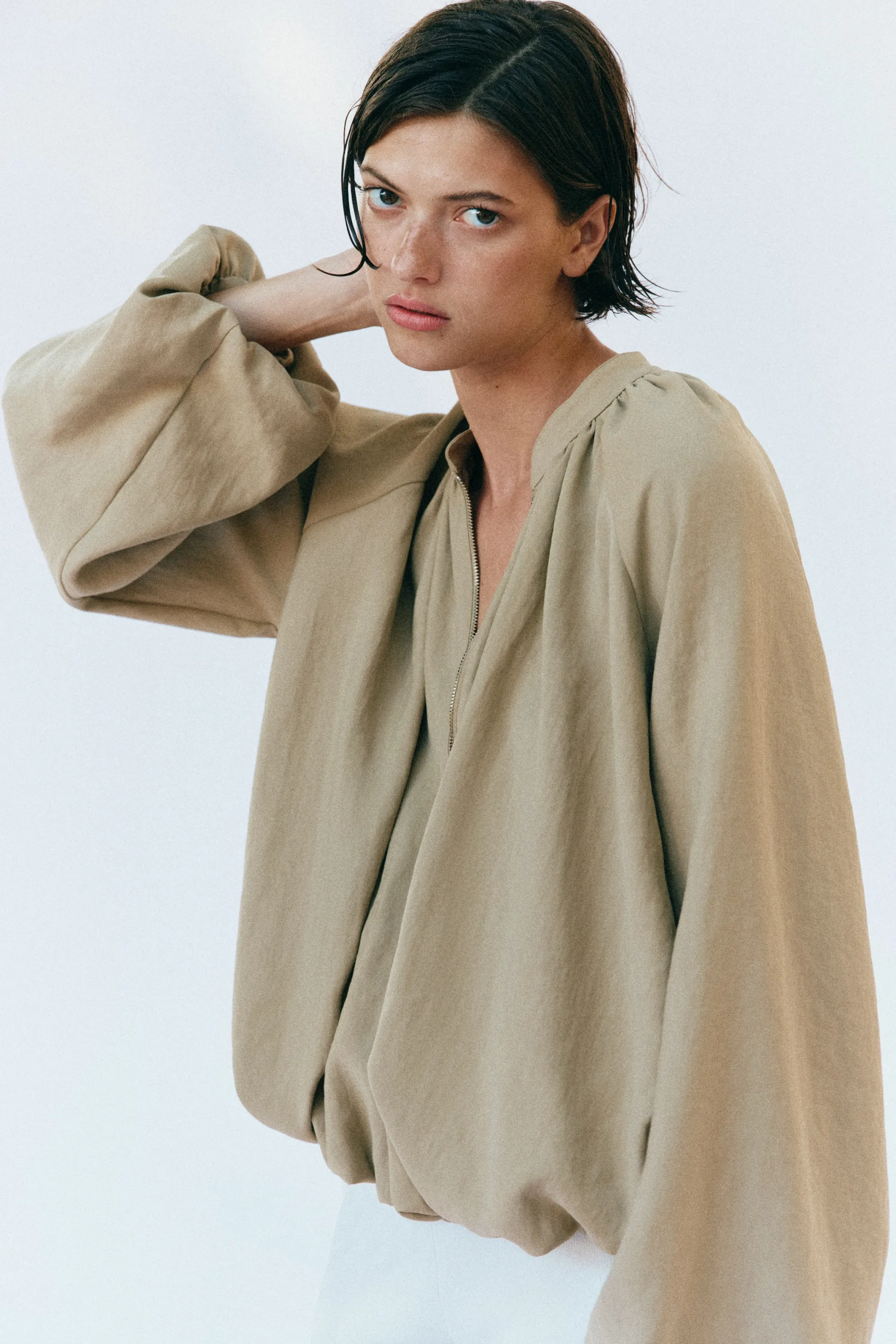 Veste à effet boule avec foulard - Beige