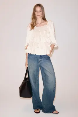 Blouse à volants ruchés avec manches bouffantes - Beige clair — photo 2