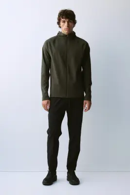 Veste de sport chaude avec capuche ThermoMove™ - Olive foncé — photo 1