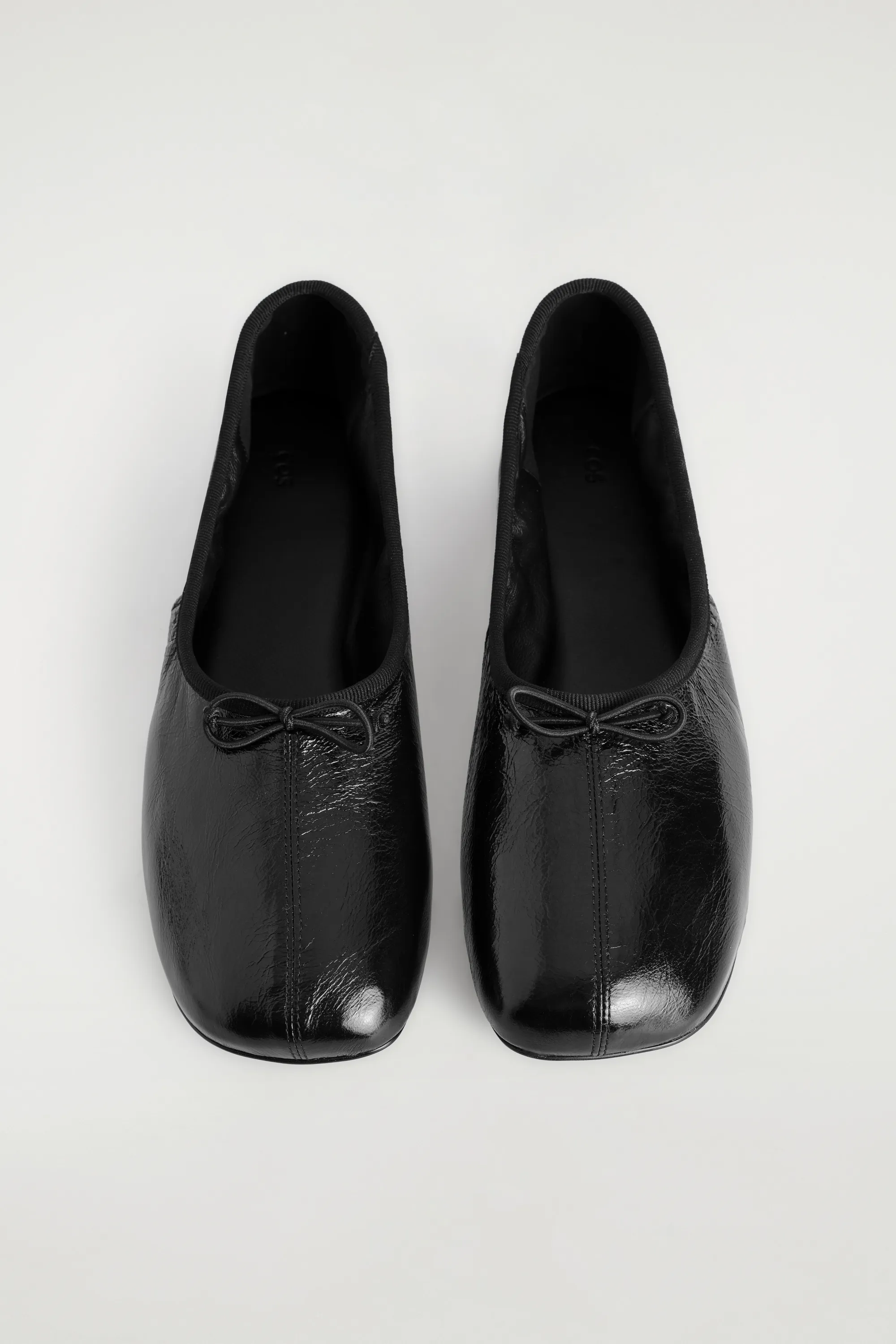 BALLERINES PLATES CUIR - NOIR