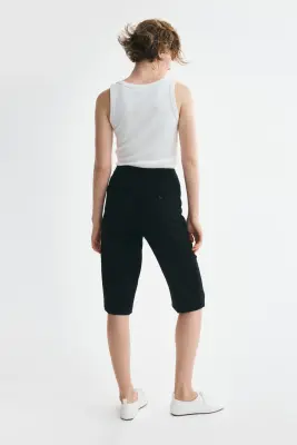 Pantalon Capri chic - Noir — photo 2