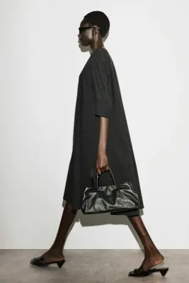 ROBE MIDI COL EN V SILHOUETTE ARRONDIE EN COTON - NOIR — photo 1