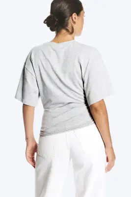 T-SHIRT AJUSTÉ DRAPÉ - Gris chiné — photo 2