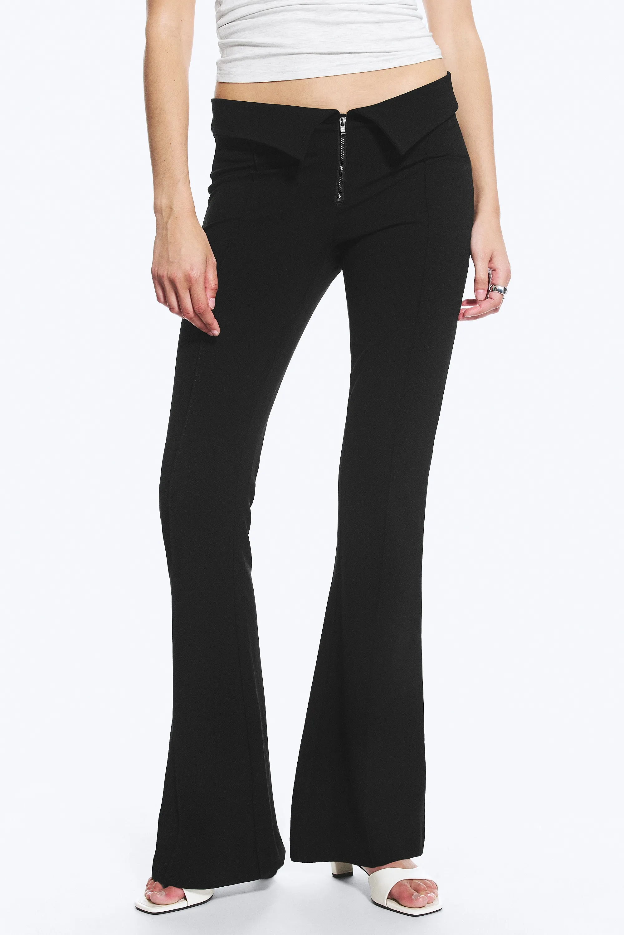 Pantalon de costume évasé taille basse - Noir