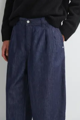 PANTALON BARREL DÉCONTRACTÉ EN DENIM À PLIS - BLUE — photo 1