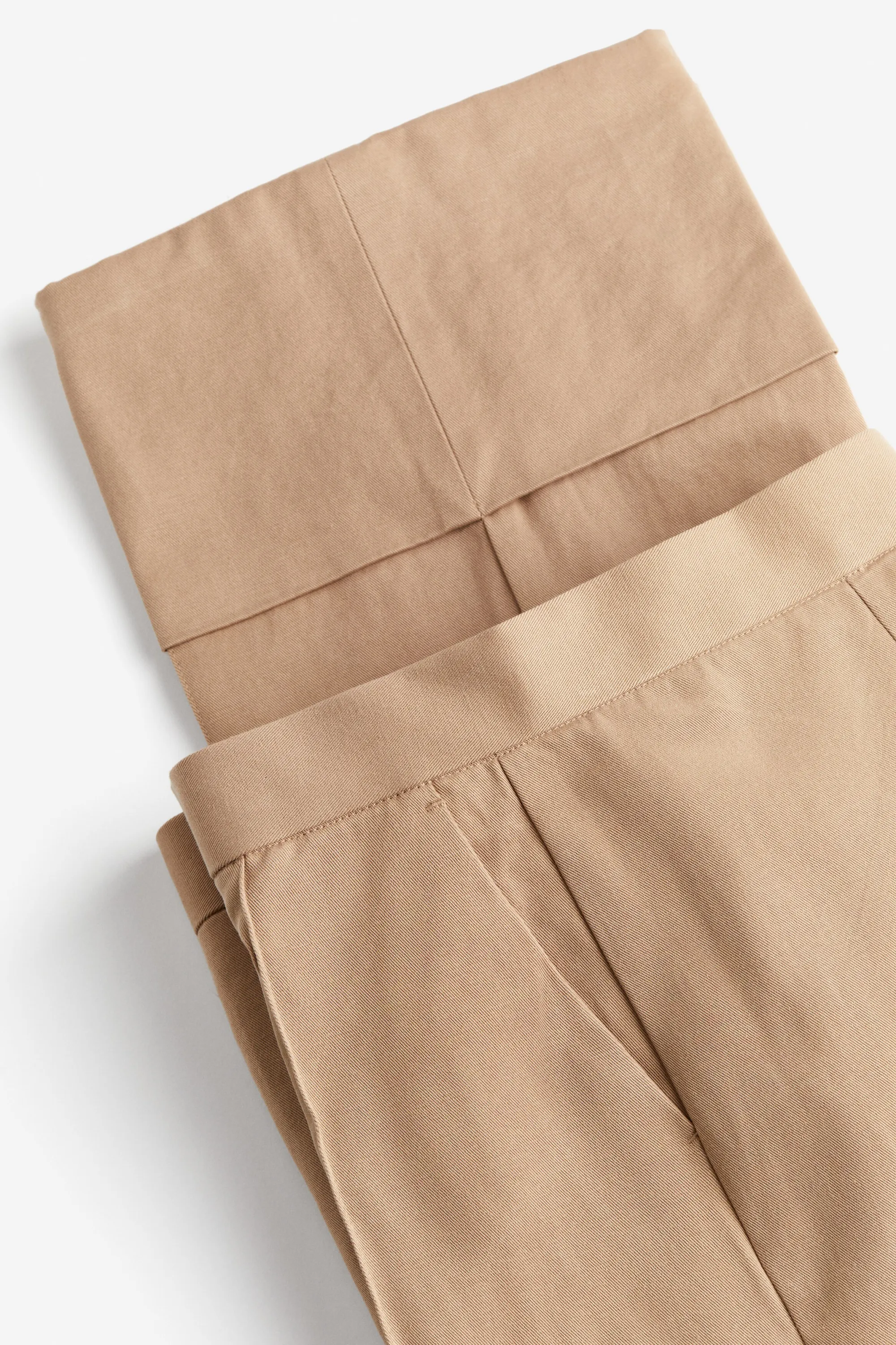 Pantalon en twill avec plis marqués - Beige