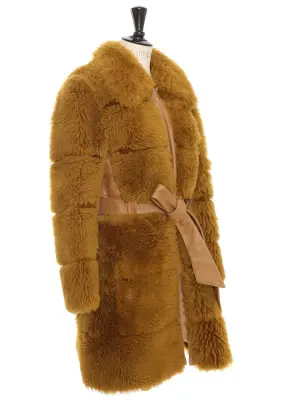 Manteau shearling en peau retournée ceinture cuir camel Prix boutique 4000€ Taille 38 — photo 3