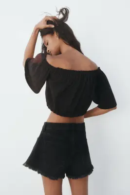 Top épaules nues à effet froissé - Noir — photo 2