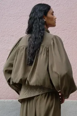 Veste avec base à effet boule - Vert kaki foncé — photo 2