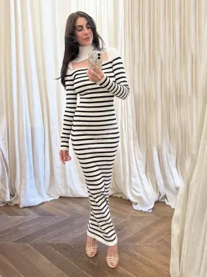 Robe longue marinière en maille rayé noir et blanc Prix boutique €950 Taille XS — photo 4