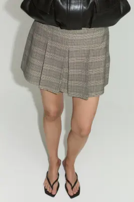 Jupe-short plissée à boutons - Beige clair/carreaux — photo 4