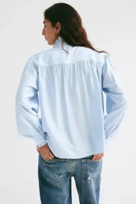 Blouse à boutons avec ruché - Bleu clair — photo 3