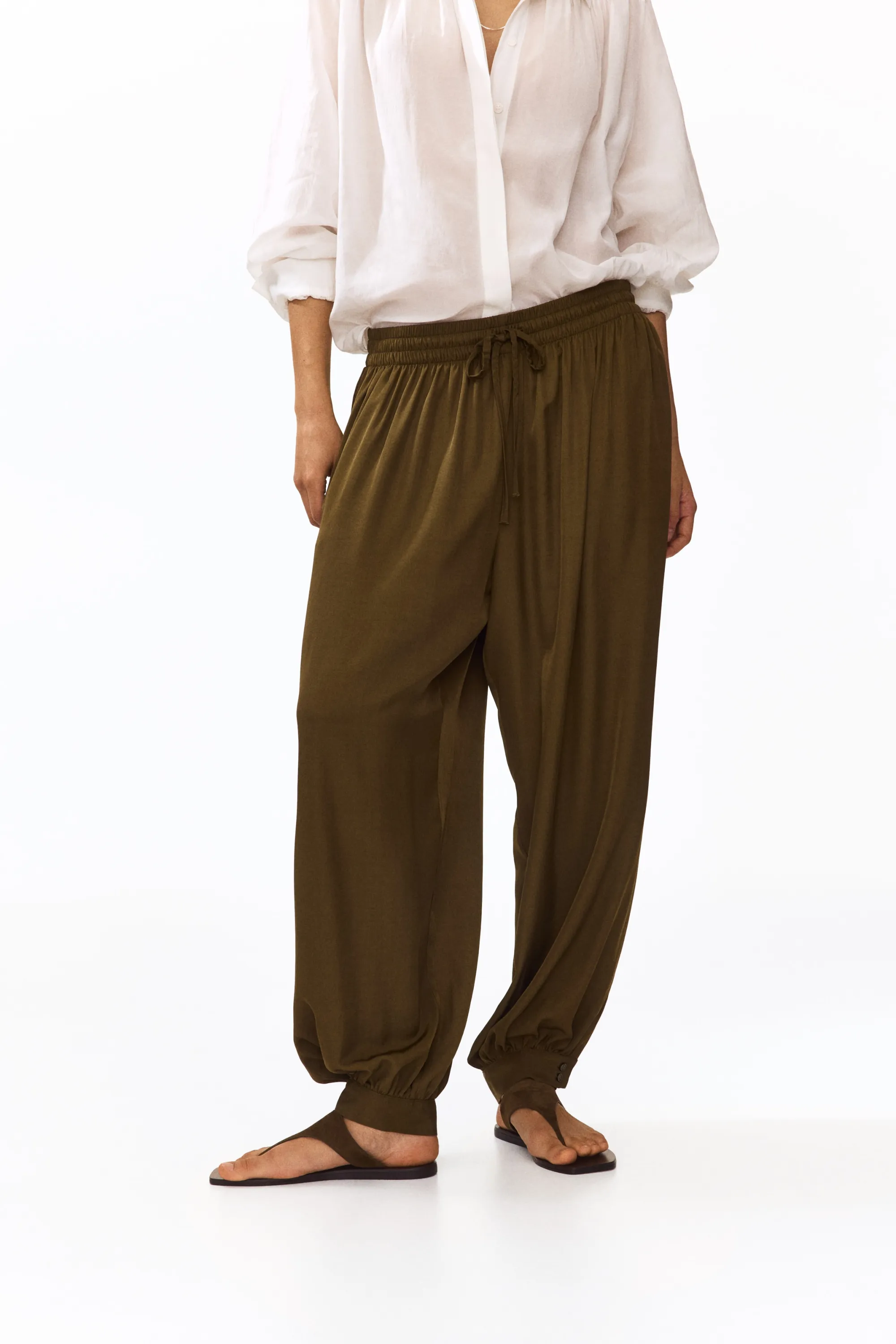 Pantalon à cordon avec jambes ballon - Vert kaki foncé
