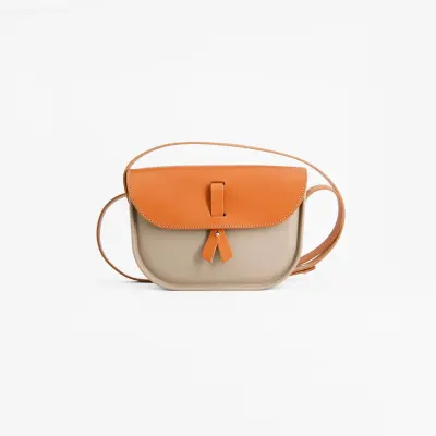 Sac à main bandoulière beige en Supergomme® et cuir — photo 3