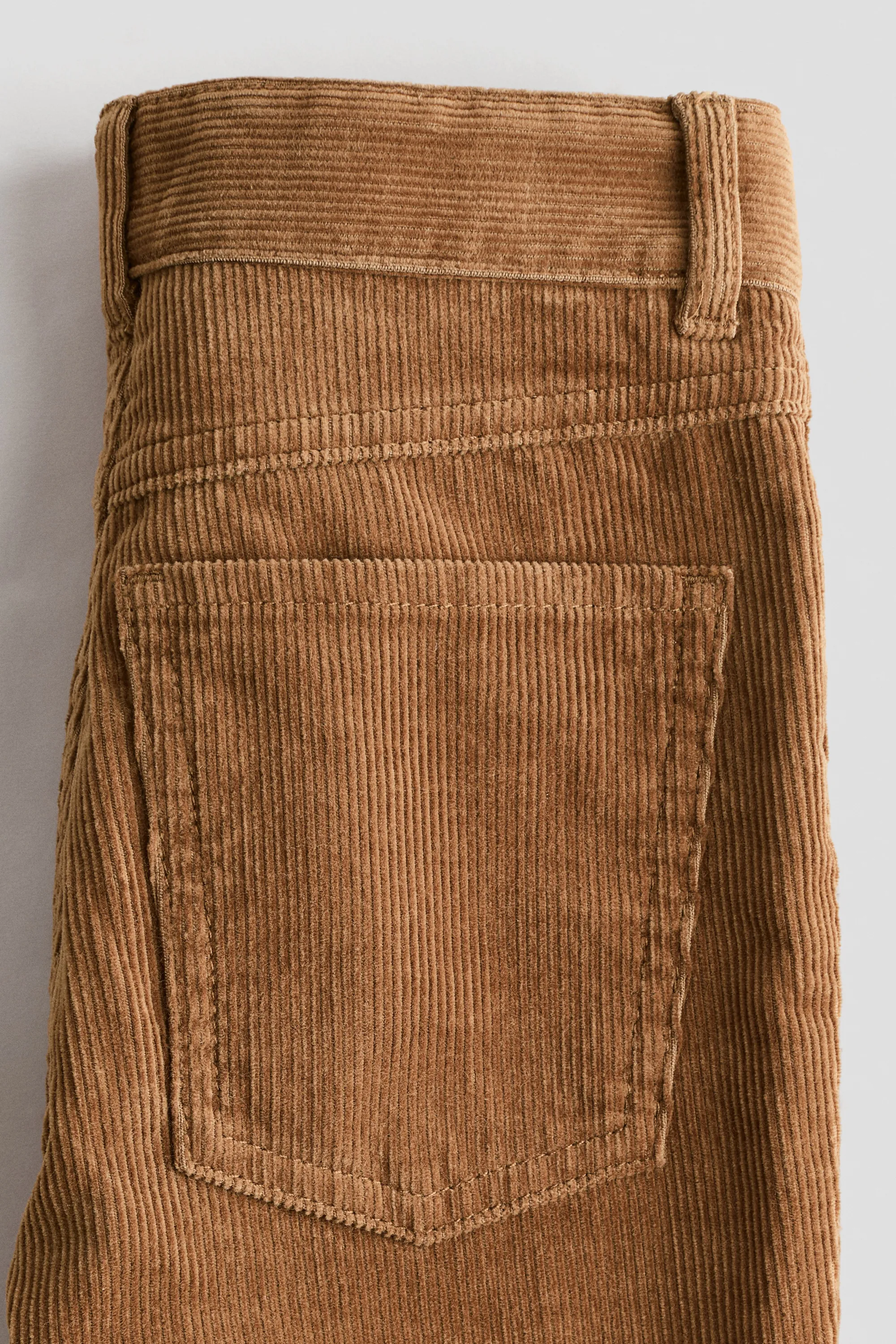 Pantalon Relaxed Fit en velours côtelé - Marron clair