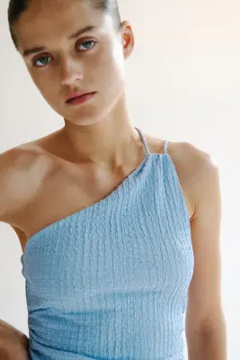 Robe asymétrique à effet froissé - Bleu clair — photo 1