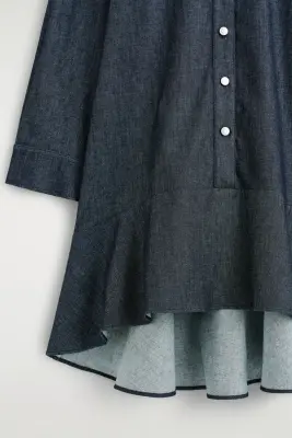 ROBE-CHEMISE COURTE ET ÉVASÉE EN DENIM - BLEU ENCRE — photo 4