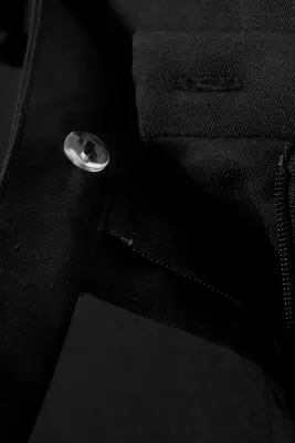 Mini-jupe ajustée taille basse en tissu de costume - Noir — photo 3