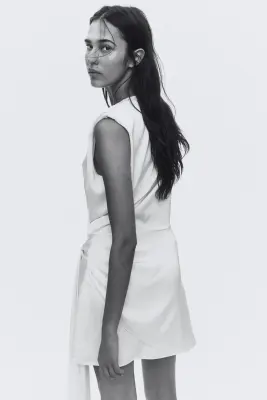 Robe portefeuille en satin - Crème — photo 2