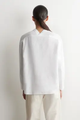CHEMISE BOUTONNÉE EN LIN À COL EN V - BLANC — photo 4