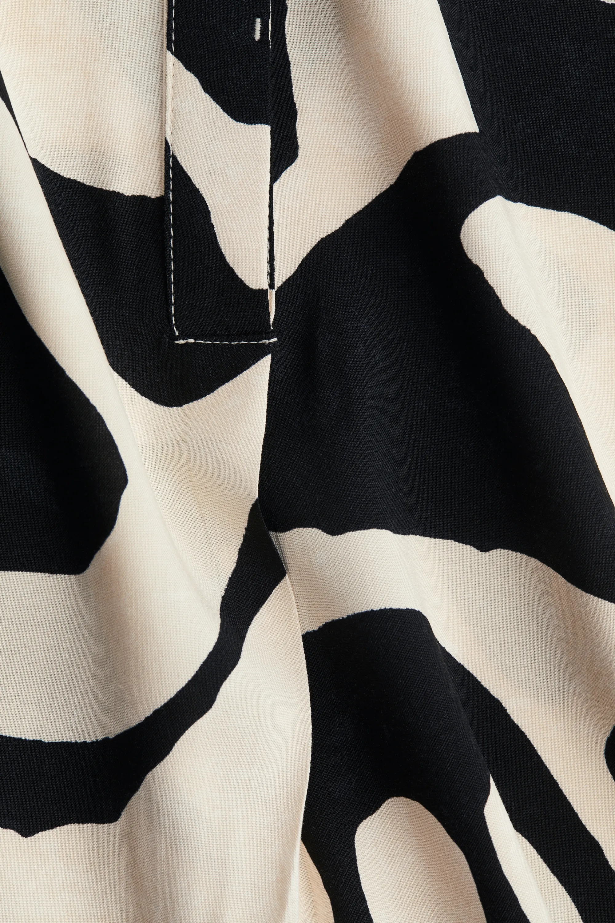 Robe tunique en viscose - Crème/motif noir