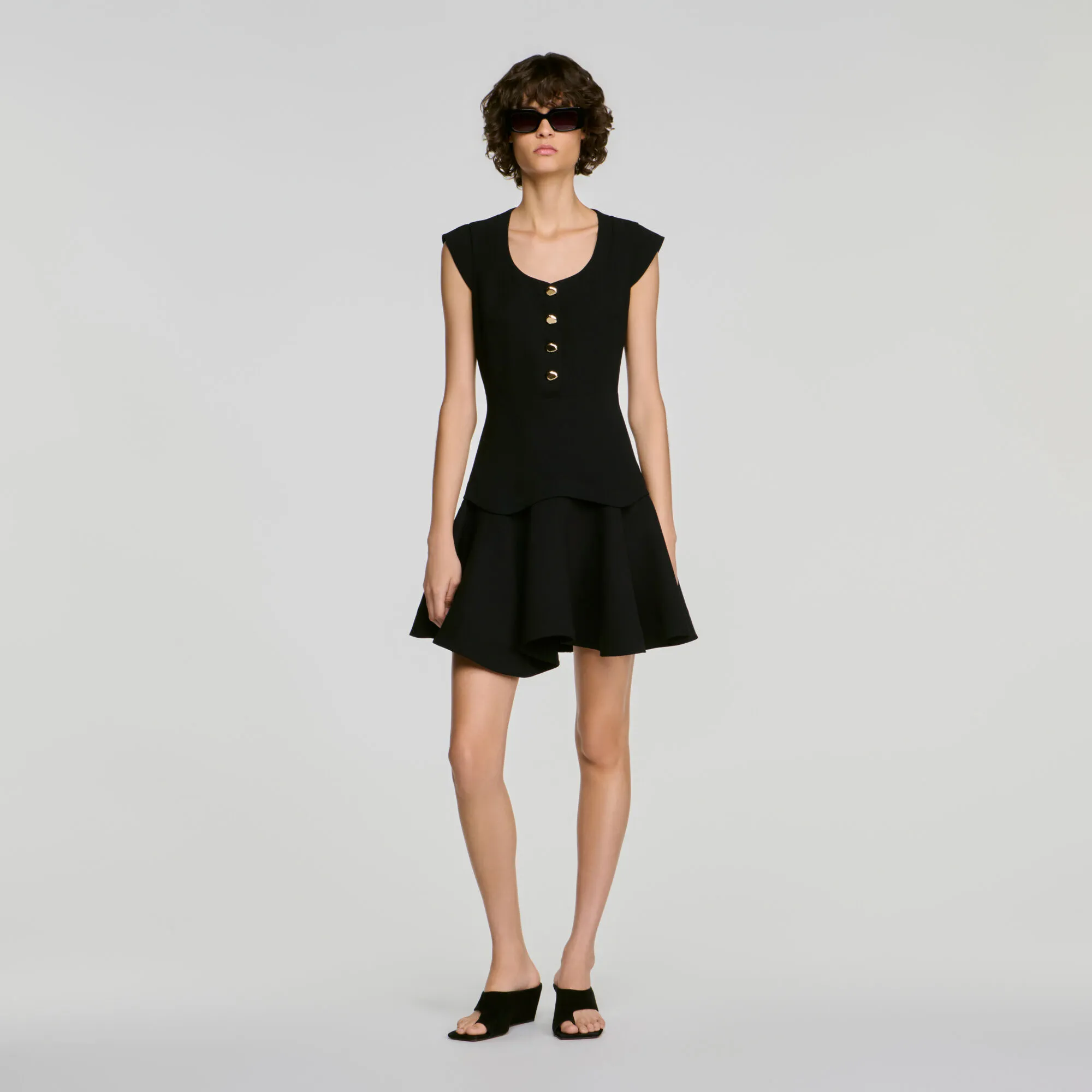 Robe courte boutonnée