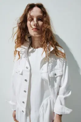 Robe en denim avec dos ouvert - Crème — photo 2