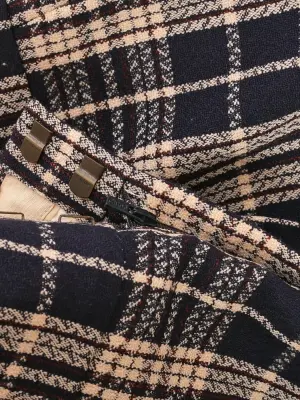 Short en laine imprimé écossais carreaux noir et crème Défilé 2015 Prix boutique 720€ Taille 38/40 — photo 5
