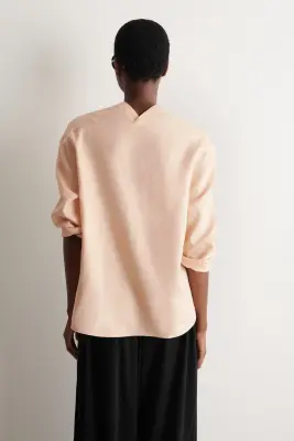 CHEMISE BOUTONNÉE EN LIN À COL EN V - PÊCHE — photo 5