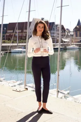 Lillianna Short Cardigan - Cream with navy — photo 3