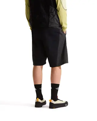 U NSE Belted Short TNF Black — photo 4