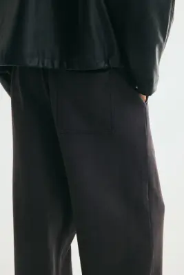 Pantalon Relaxed Fit en molleton de coton - Noir délavé — photo 3
